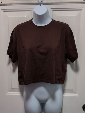 Essentials Brown Cropped Tee - Short Sleeve Crewneck
